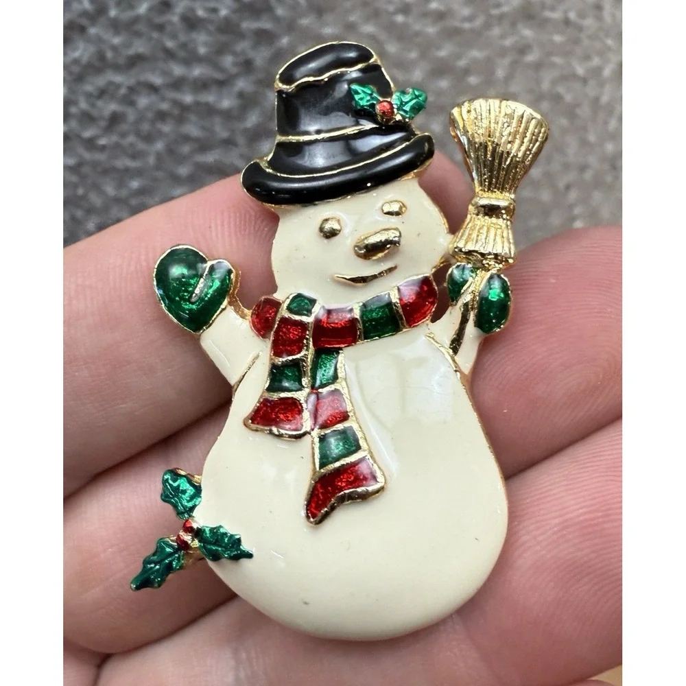 Vintage Snowman Brooch Pin‎ Gold Tone Enameled Christmas Holiday Winter XMAS